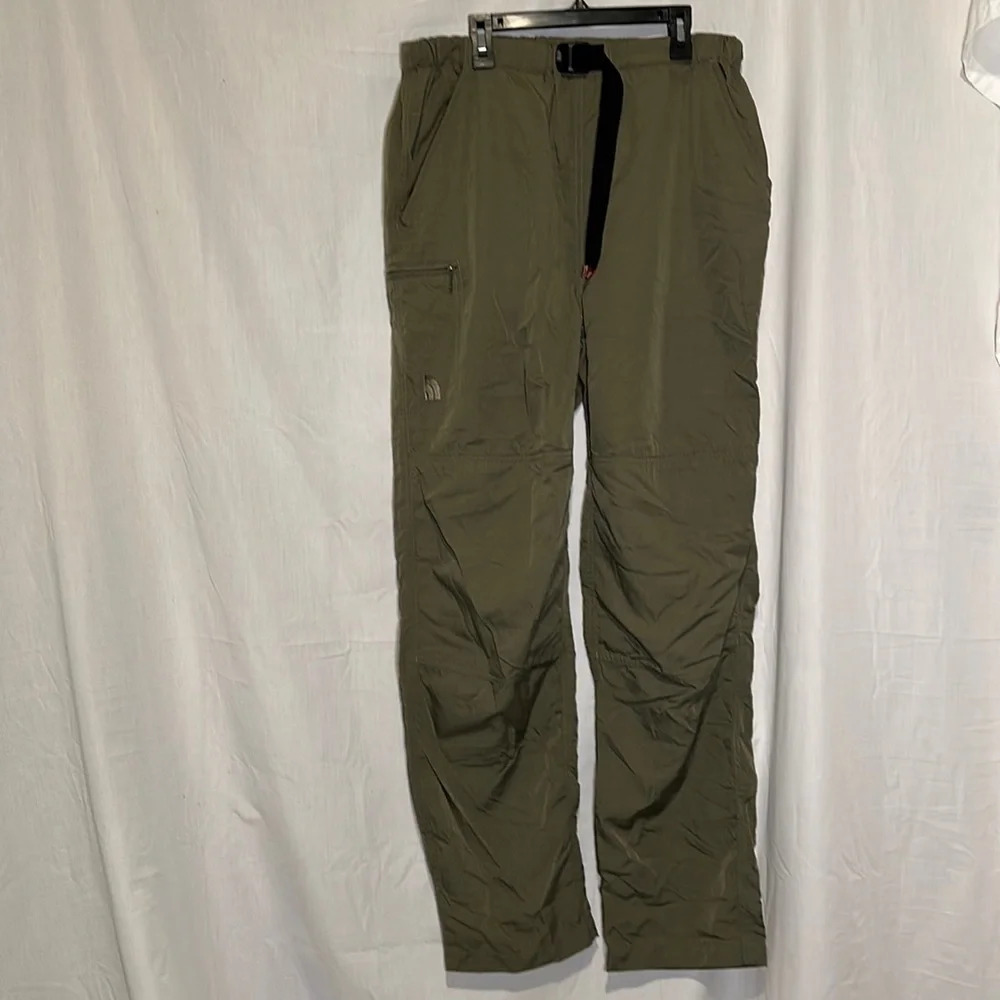 women’s green The North Face pants size large